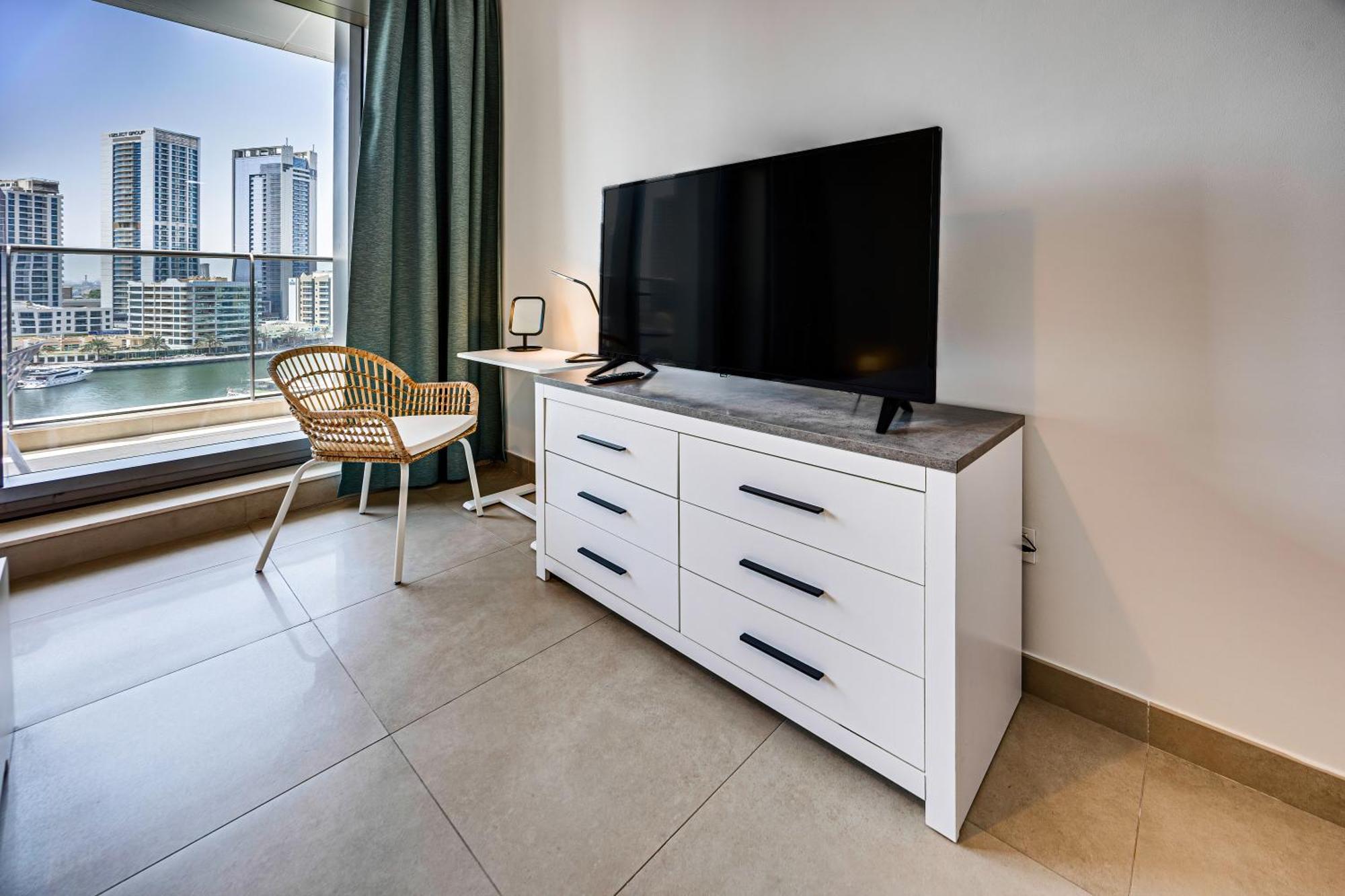 5 Star Sparkle Tower By Swarovski, Dubai Marina Eksteriør bilde